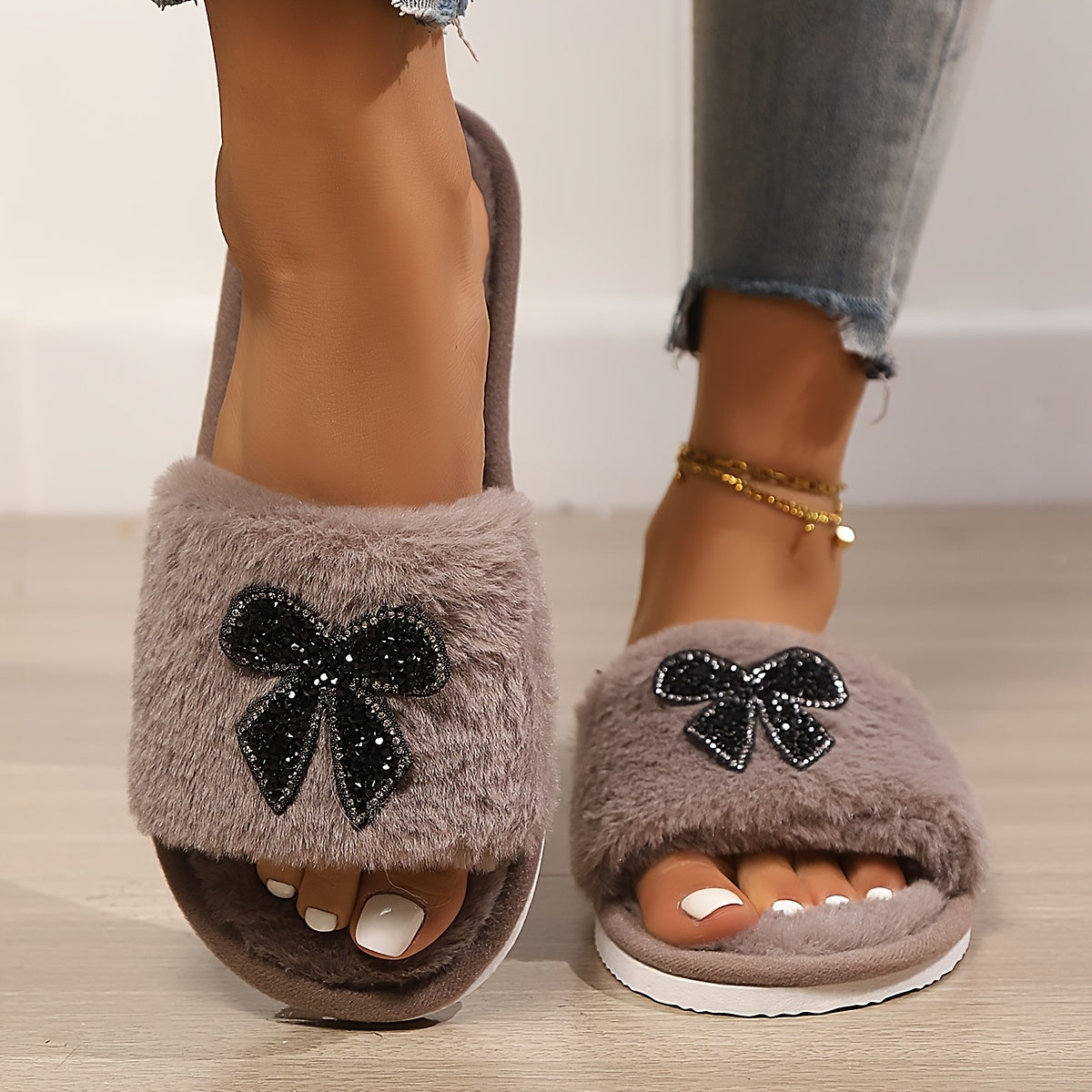 Women's Fuzzy Slip-On Slippers Cozy Indoor House Shoes Soft Fabric EVA Sole