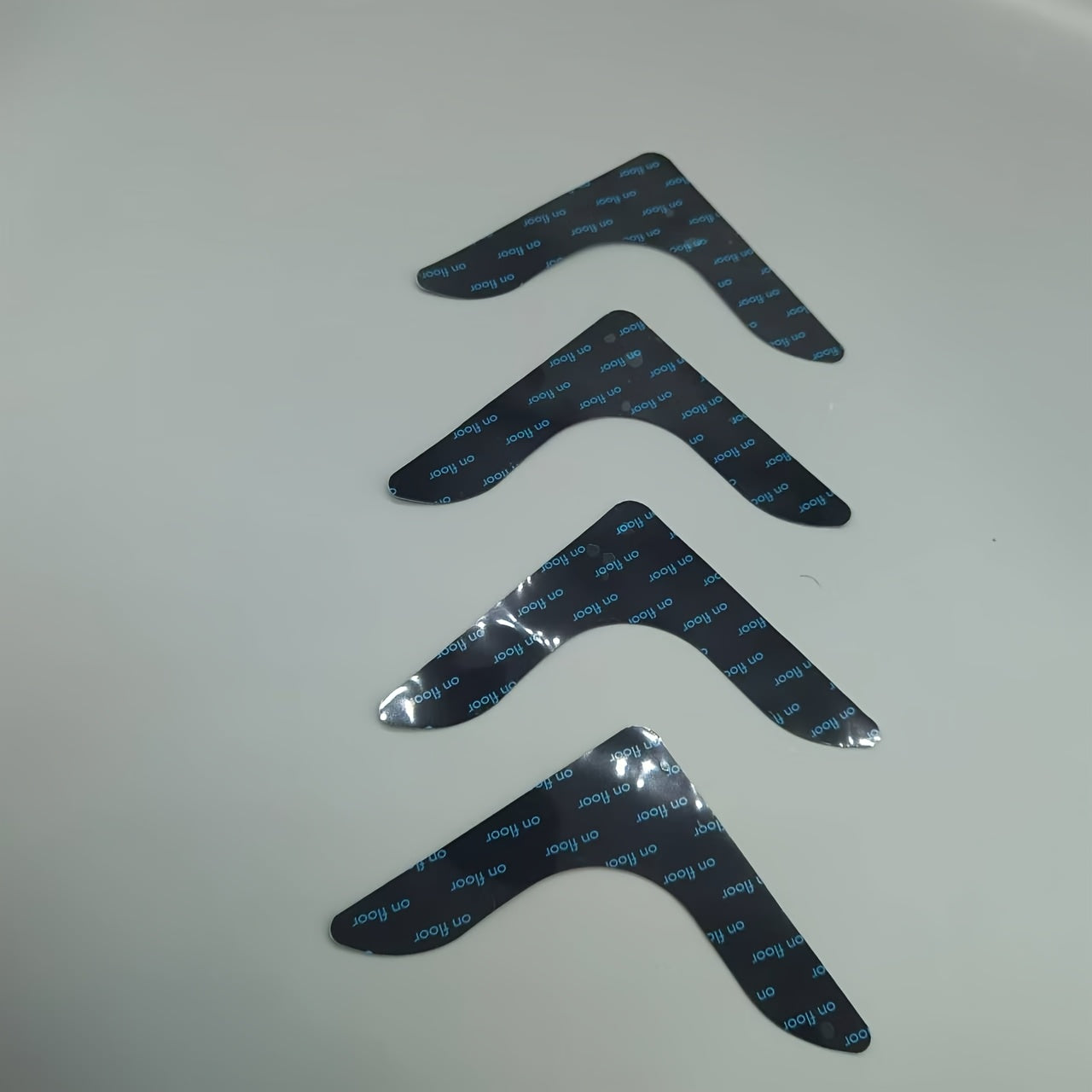 Black Non-Slip Carpet Clips Set for Living Room, Dining Room, Bathroom