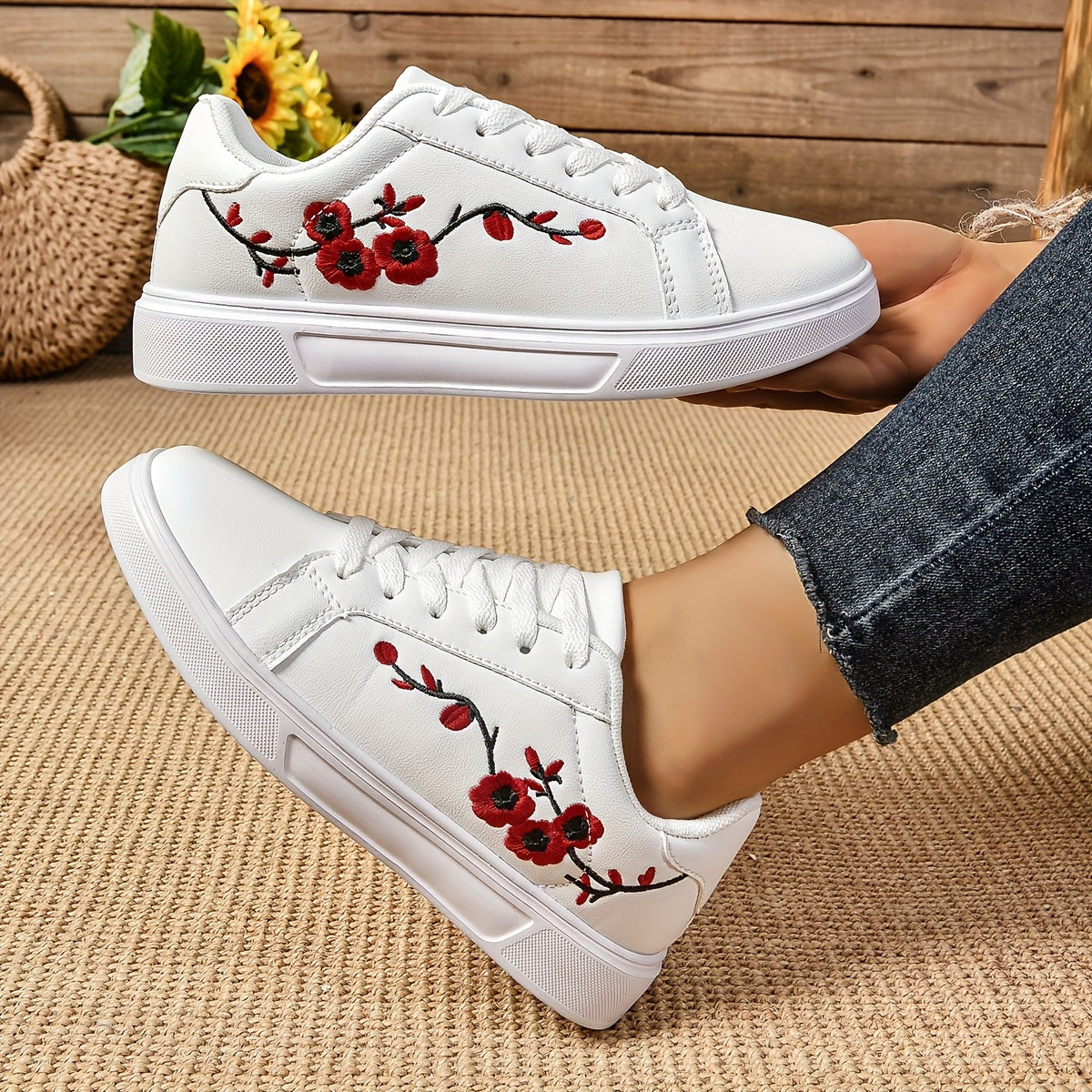 Women's Floral Embroidered Sneakers Lightweight All-Season Low Top Shoes