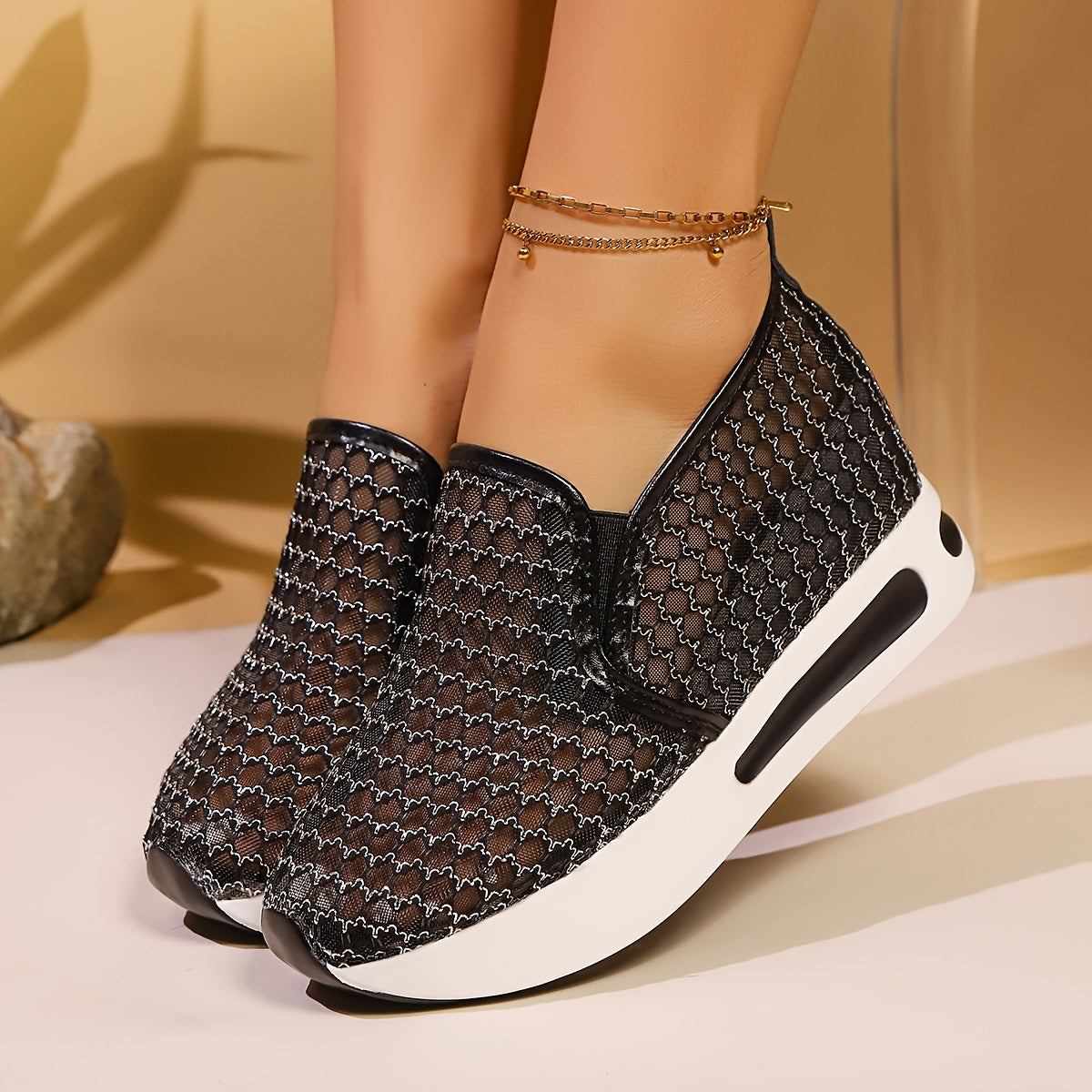 Women's Mesh Slip-On Sneakers Lightweight Breathable Casual Shoes