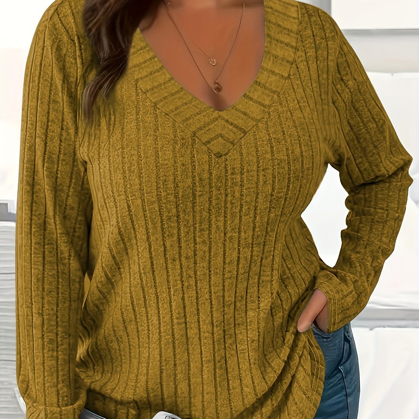 Women's Loose Fit V-Neck Polyester T-Shirt Breathable Soft Fabric All-Season Casual