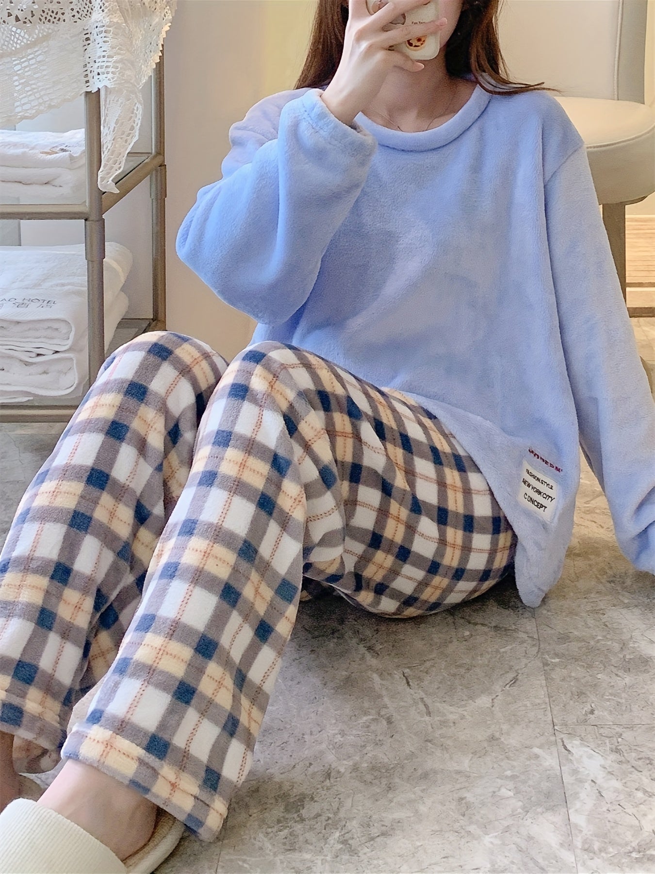 Women's Plaid Fuzzy Pajama Set Long Sleeve Crew Neck Elastic Waist Pants Winter Sleepwear Loungewear