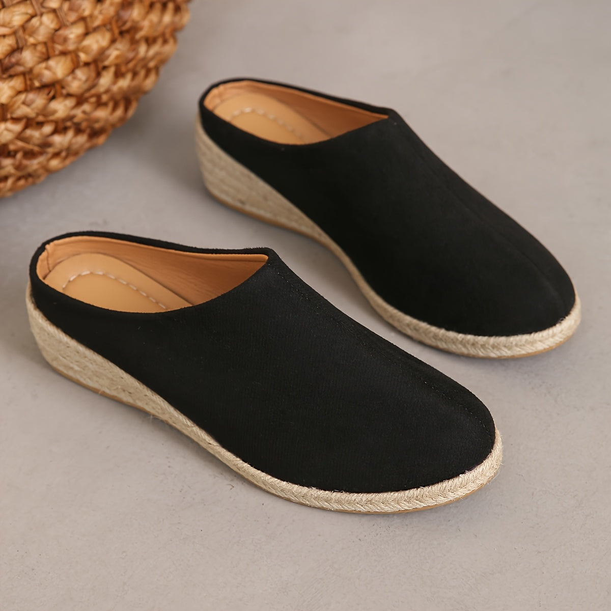 Женские льняные слипоны на среднем каблуке с джутовой подошвой черный бежевый