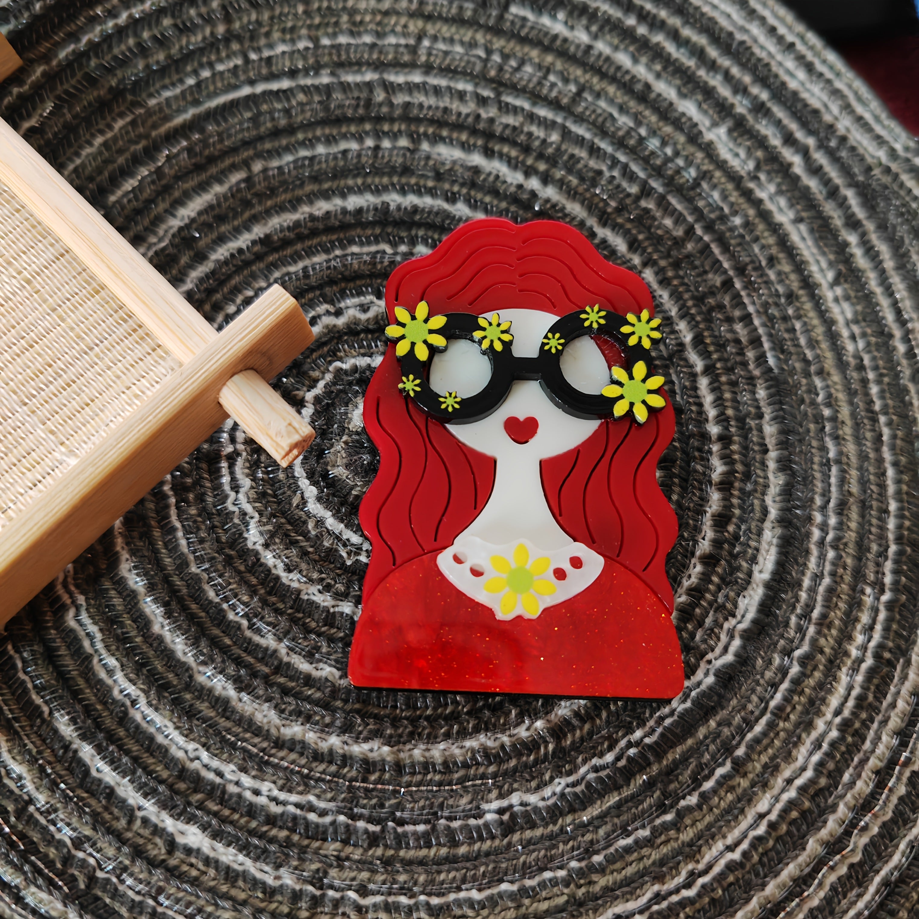 Vintage Acrylic Brooch Pin Cartoon Floral Glasses Girl Irregular Shape Fashion Accessory