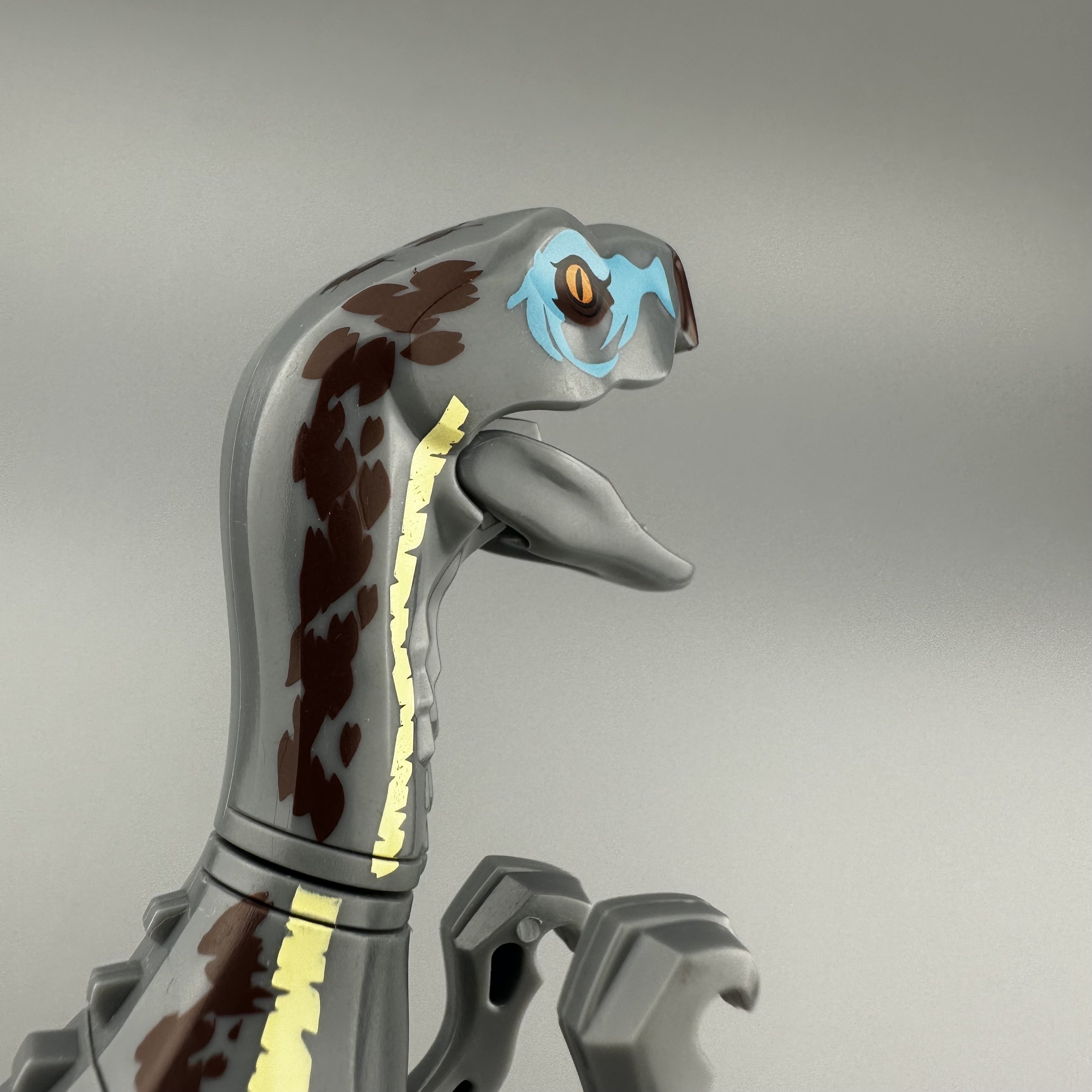 Динозаврические строительные блоки с мини-фигурками для детей от 6 лет