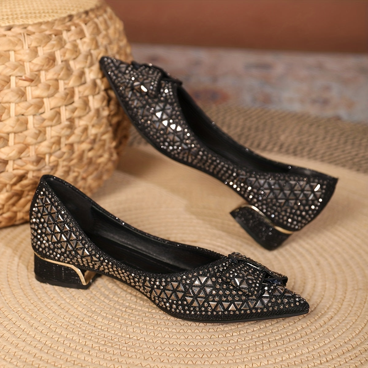 Women Flat Shoes Water Drilled Pointe Slip-On Casual Shoes For Large Size