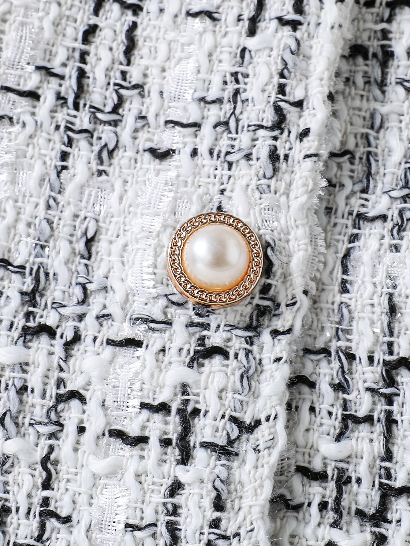 Qizlar uchun nafis to'qilgan to'qima plitkali jakkard va yubka to'plami, bahor va kuzda ochiq havoda kiyish uchun mukammal.