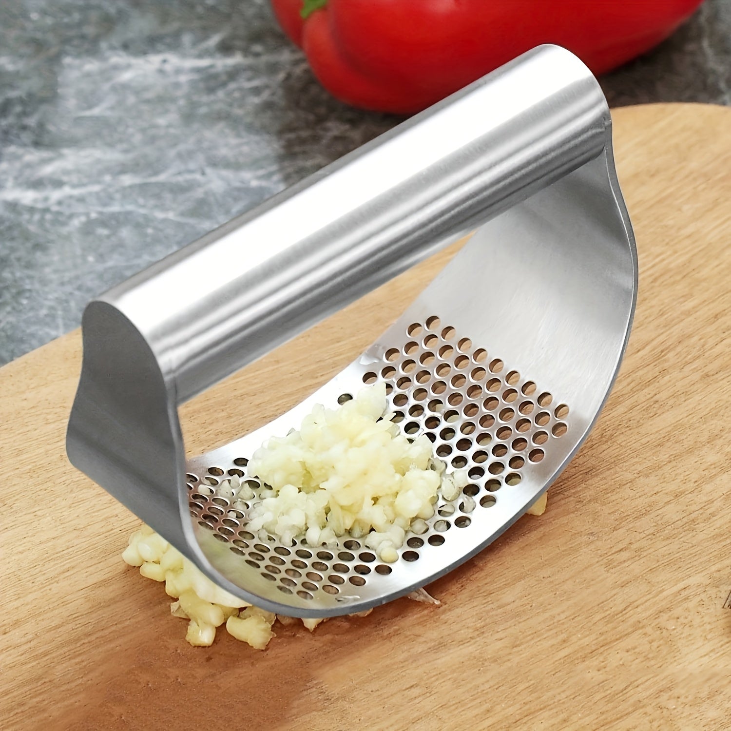 Stainless Steel Garlic Crusher Compact Easy-Clean Kitchen Tool for Spices