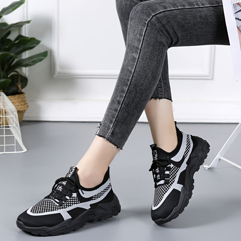 Women's Mesh Sneakers Casual Lace-Up Low Top Athletic Breathable Shoes