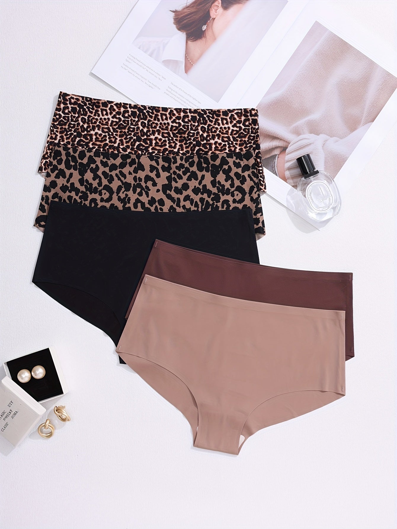 Women’s Leopard Print Seamless Briefs 85% Polyamide 15% Elastane 5 Pack