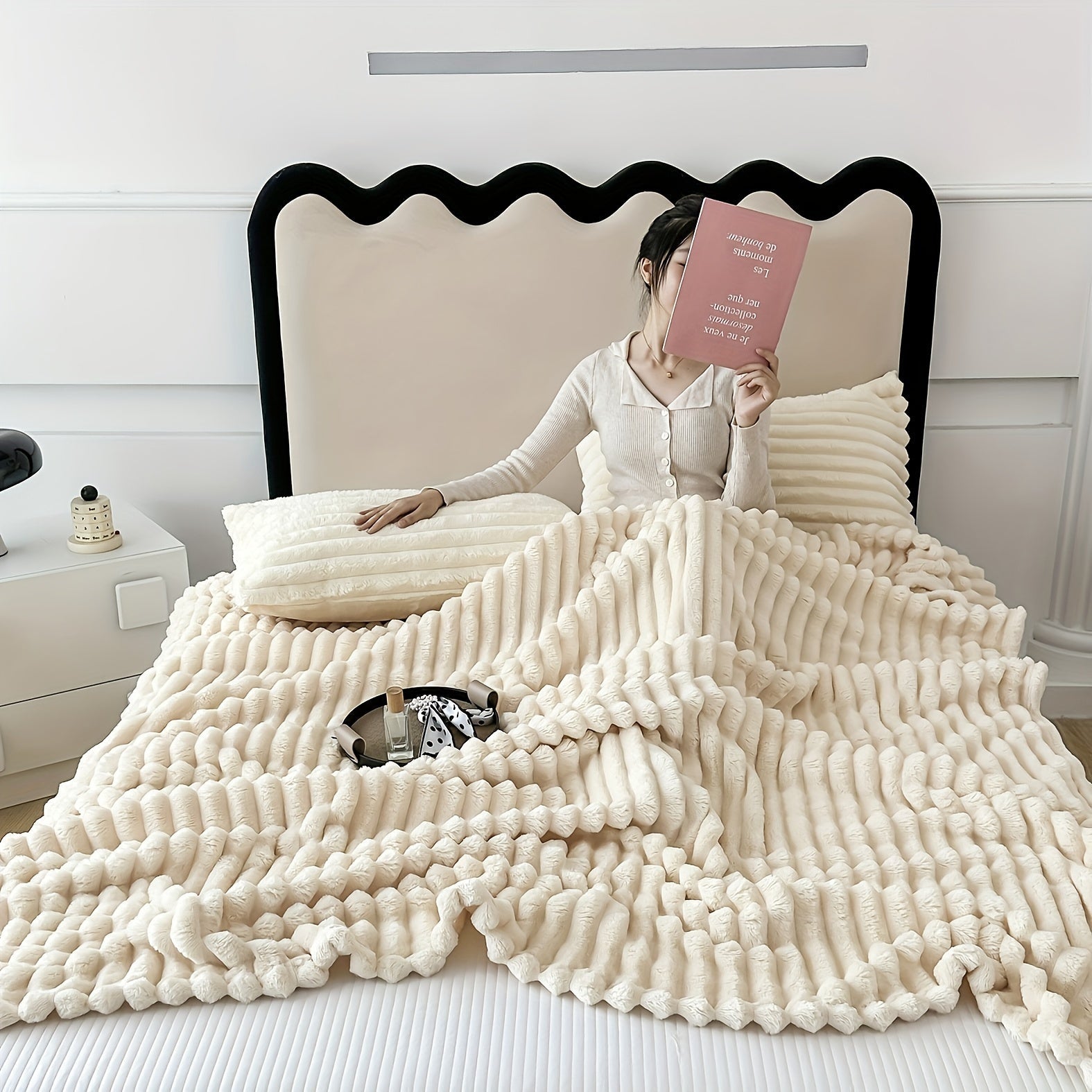 Luxury Throw Blanket Soft Flannel Coral Fleece Striped for Sofa and Office