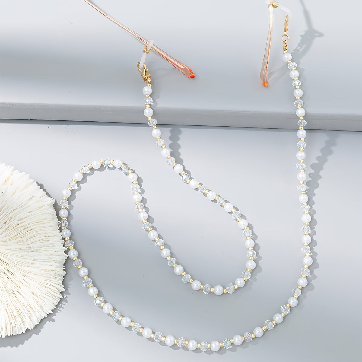 Ayollar uchun bir nechta ranglarda zamonaviy shisha marjonli zanjir, trendy aralash metall marjonlar, barcha ko'zoynaklarga mos keladi, murakkab moda aksessuari