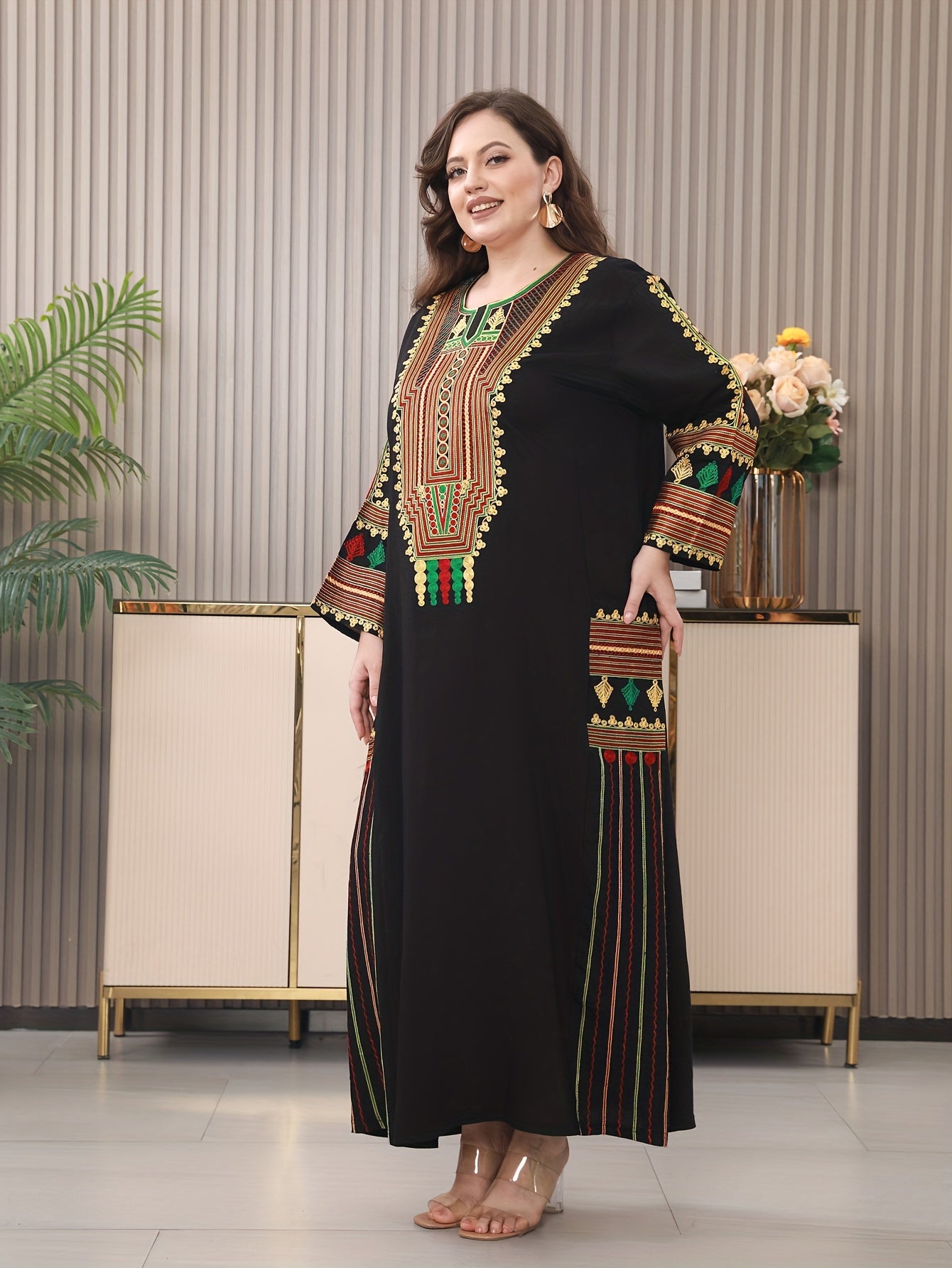 Plus Size Middle Eastern Rayon Kaftan with Embroidery for Summer Mature Women