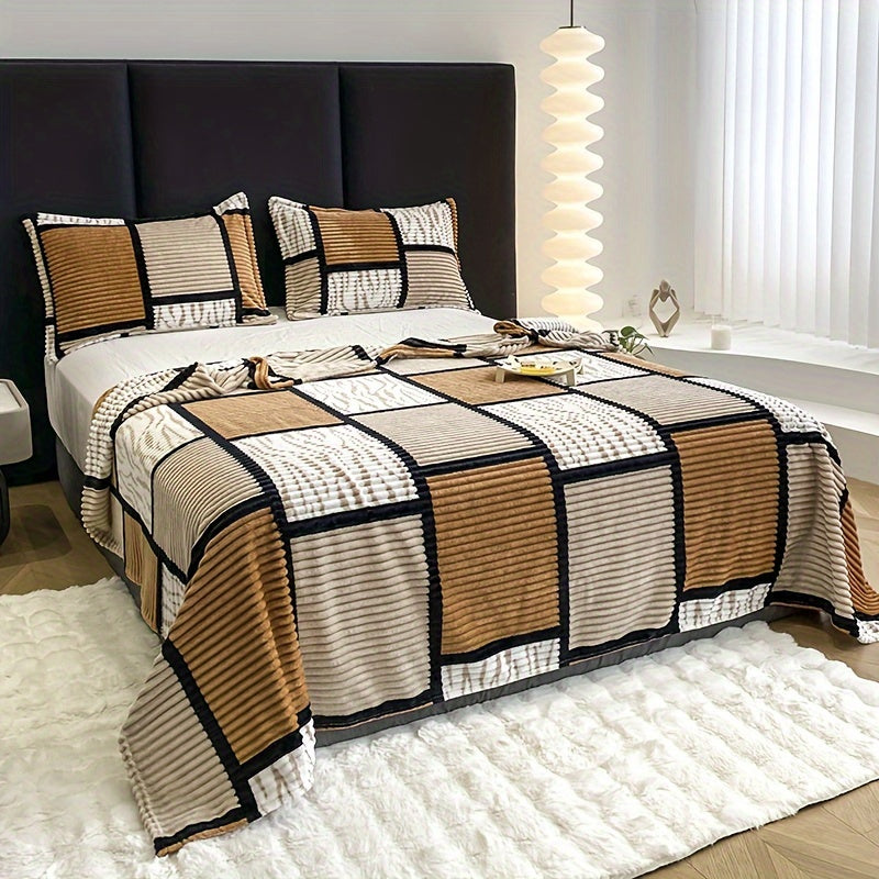 Geometric Flannel Bed Blanket Throw Lightweight Polyester All Seasons