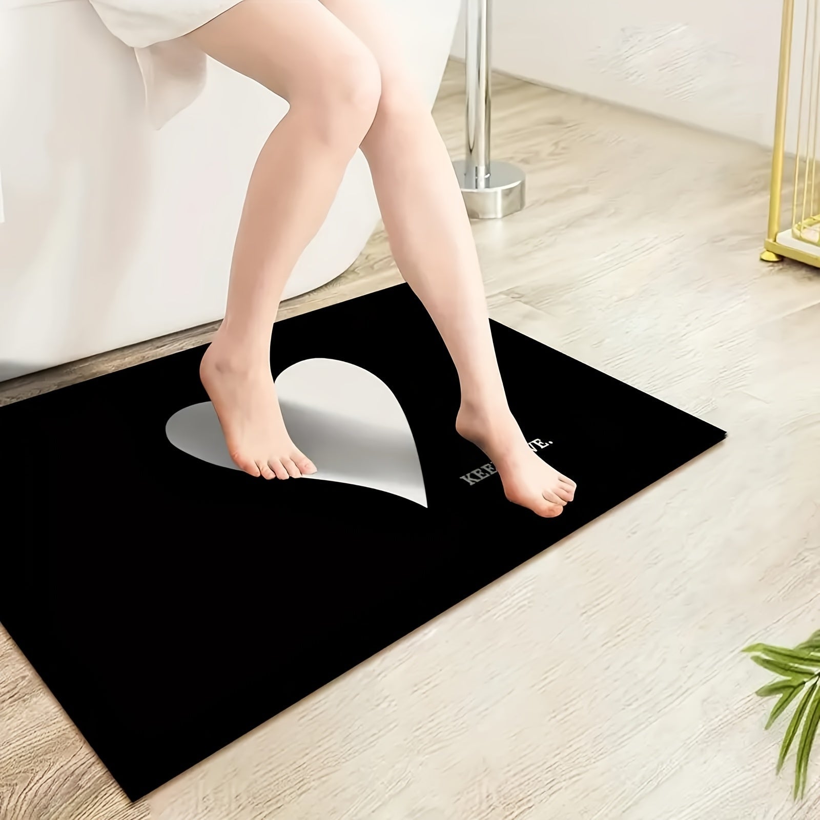 Valentine's Day Heart Patterned Carpet Non-Slip Absorbent Velvet Bathroom Kitchen Rug