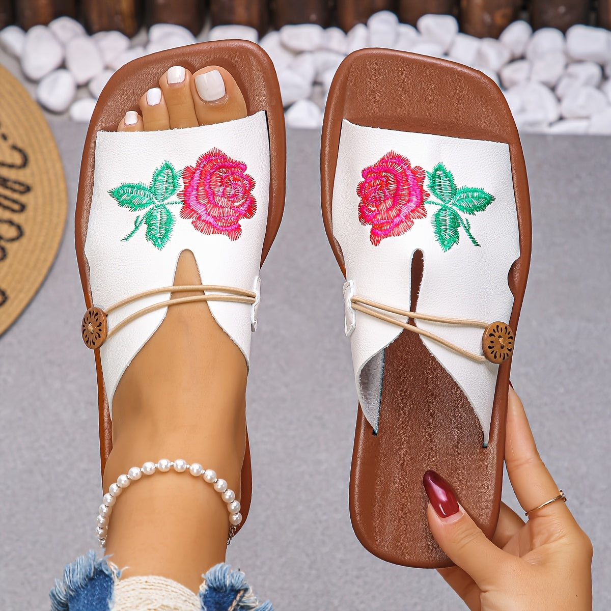 Women's Flat Square Toe Sandals with Two-Tone Retro Design for Summer