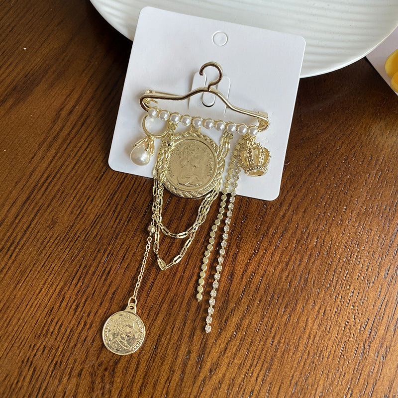 Стильная кристальная брошь-цветок с цепочкой - универсальный аксессуар для свадеб и пальто