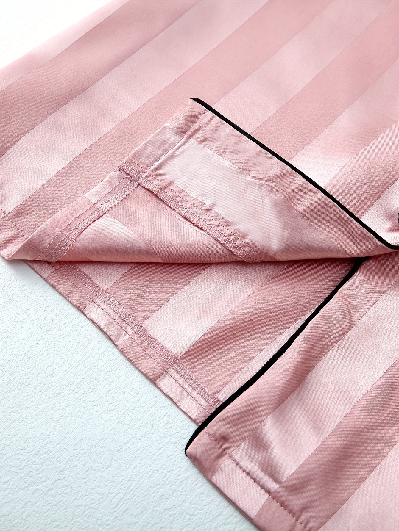 Conjunto de pijama de satén para mujer, camiseta de manga corta a rayas y pantalones cortos, casual, para todas las estaciones