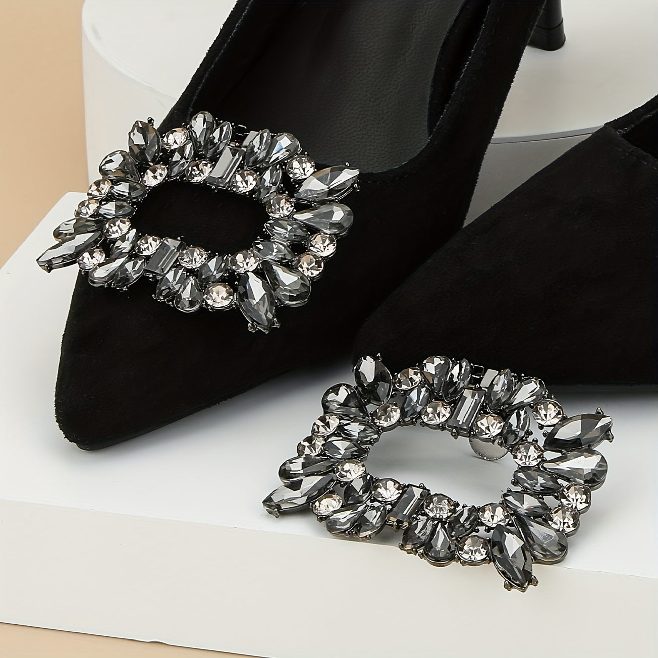 Ayollar uchun rhinestone kristal poyafzal kliplari 1/2 dona mis alloy bezakli burmalar