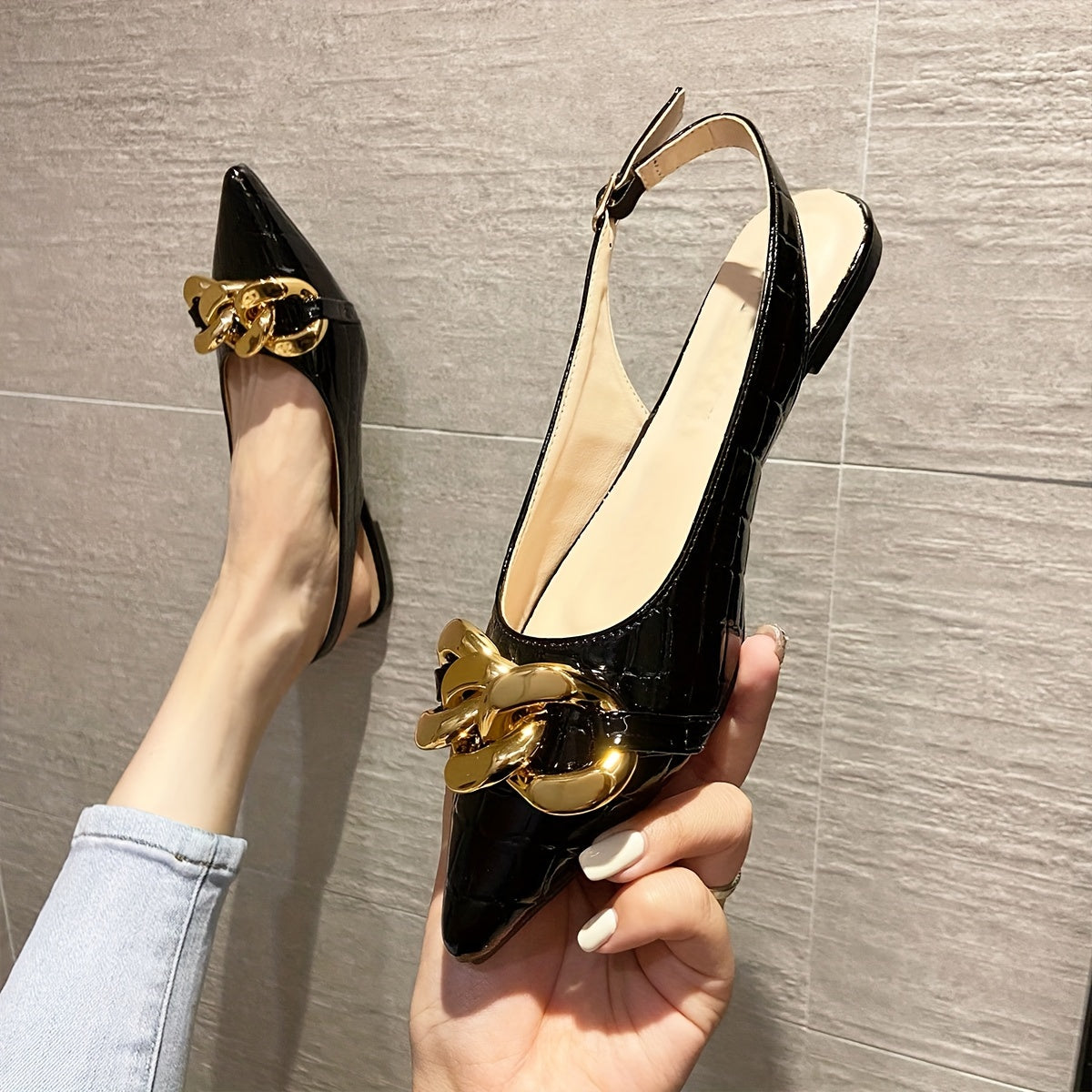 Women's Flat Shoes with Chain Decor Pointed Toe T-Strap Slip-On Summer Breathable