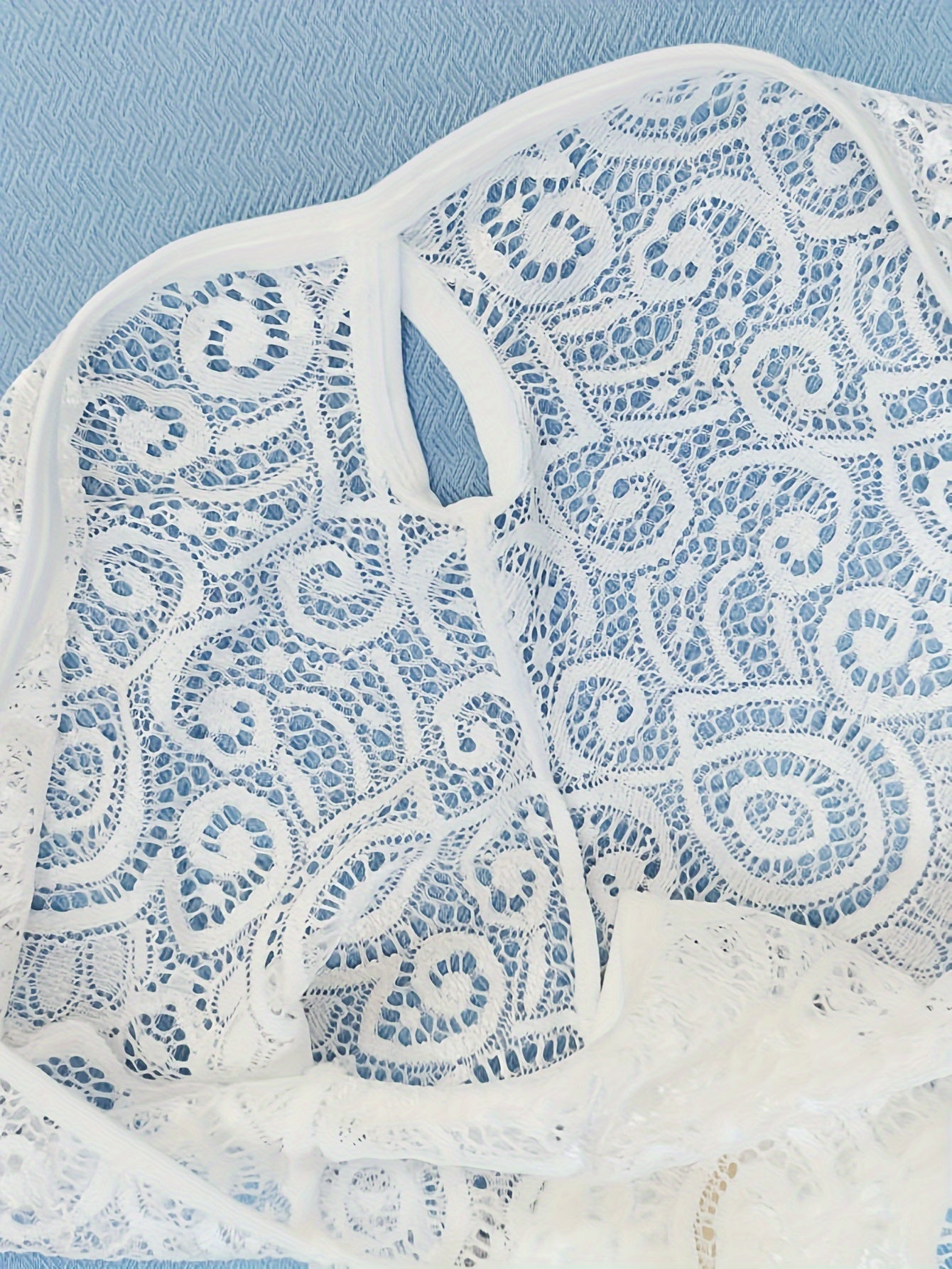 Women's Low Waist Floral Lace Panties Semi-Sheer Breathable Cut-Out Briefs