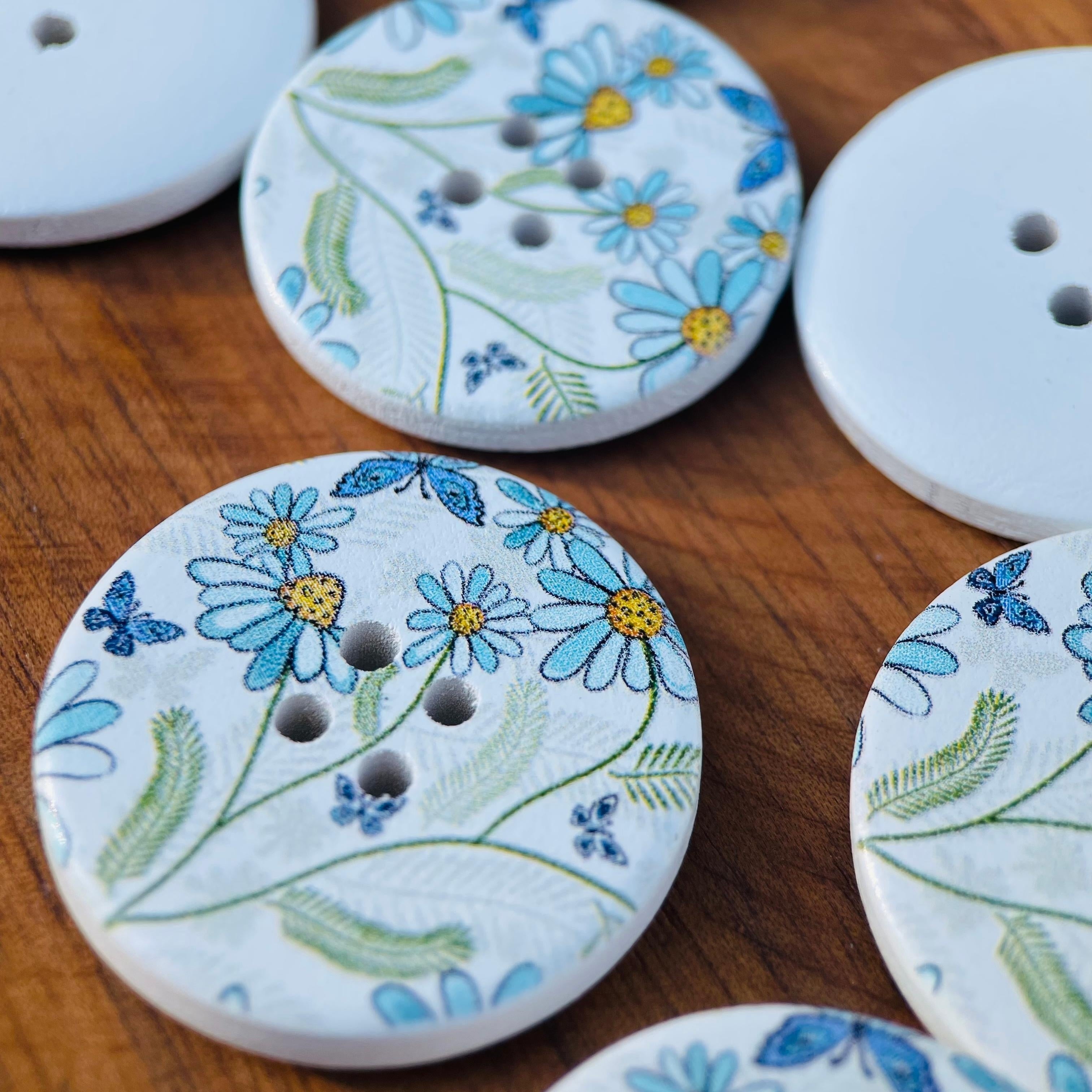 Set of 10 Large Natural Wood Decorative Flower and Butterfly Buttons 30mm