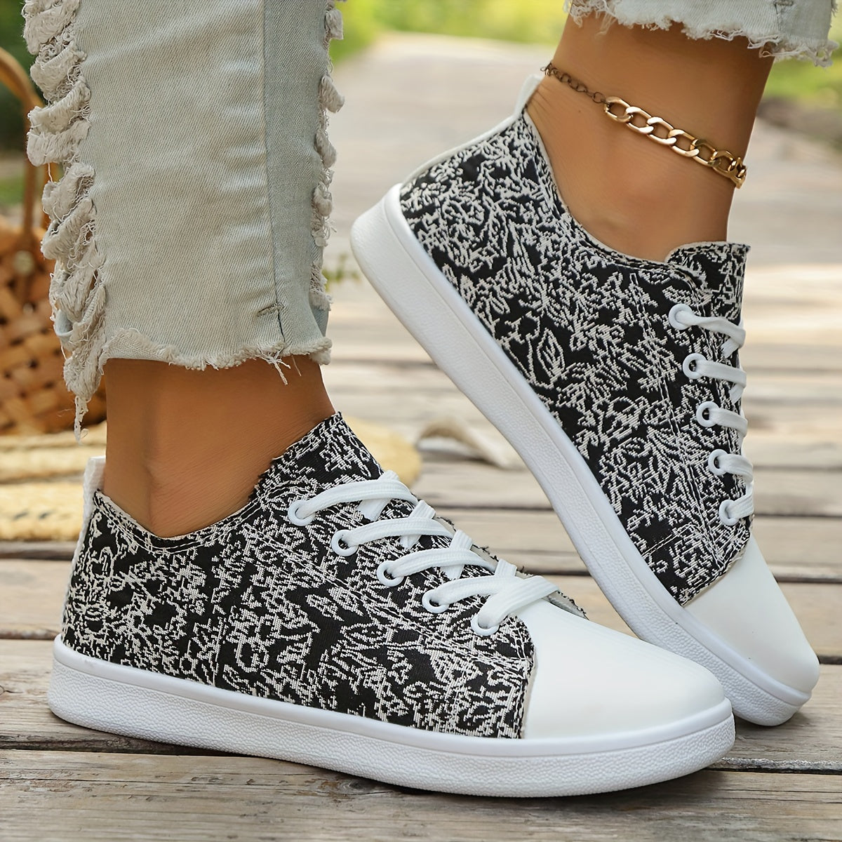 Women's Canvas Sneakers Low Top Casual Shoes All-Season TPR Sole