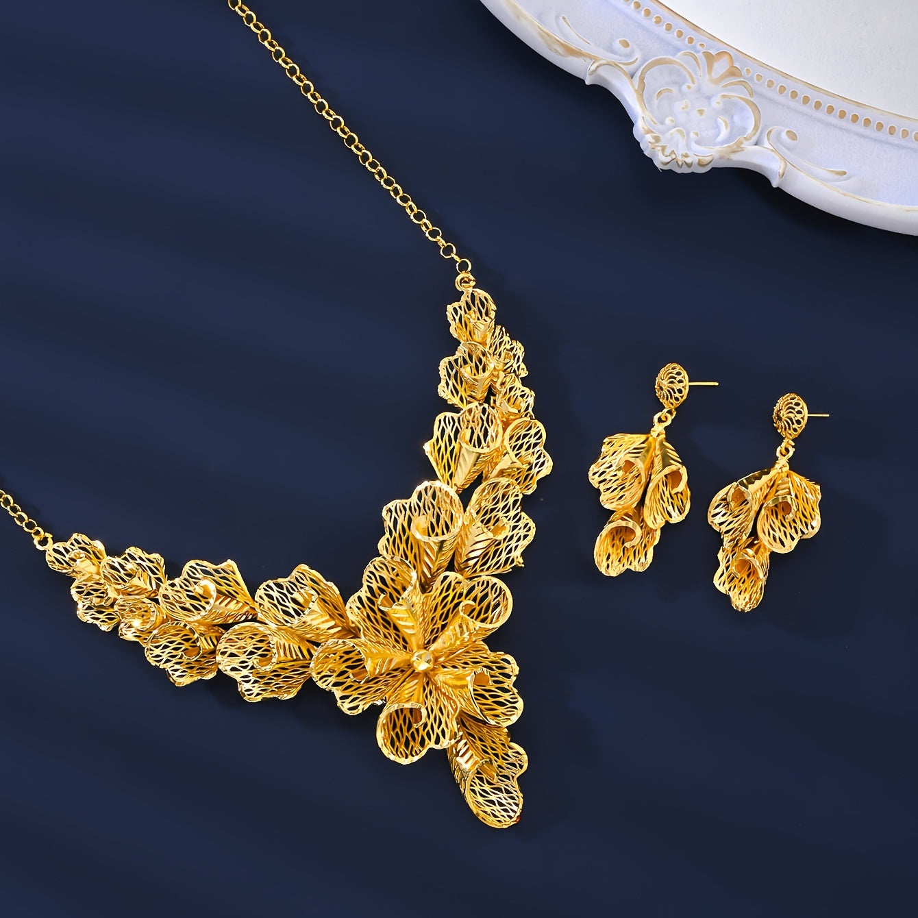 Vintage Style 18K Gold Plated Copper Jewelry Set for Women with Elegant Design