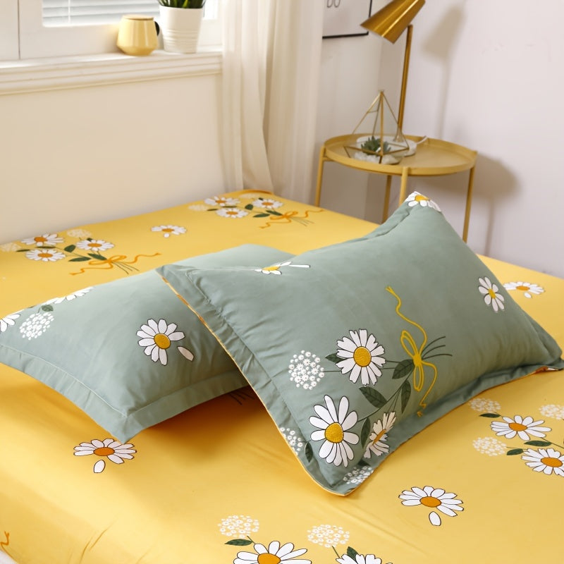 Daisy Print Duvet Cover Set with Pillowcases and Flat Sheet Polyester All-Season Bedroom Decor
