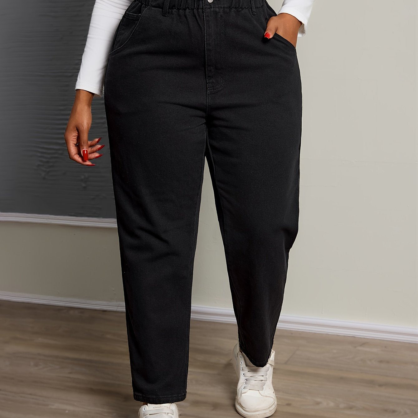 Women's Plus Size High-Waisted Straight Leg Jeans Slimming Denim with Elastic Waist