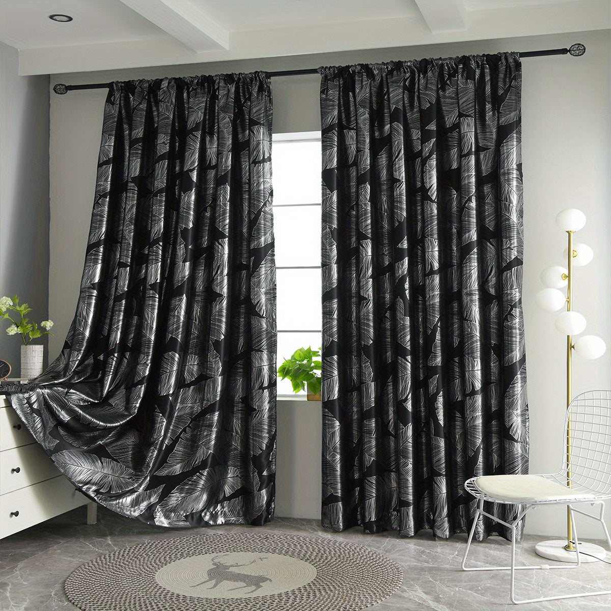 Cortinas blackout con patrón de hojas plateadas negras para sala de estar, dormitorio y cocina