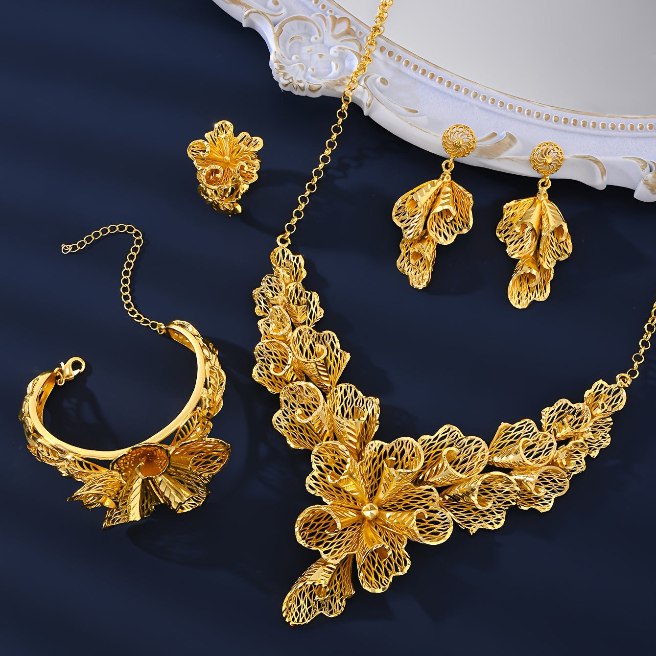 Vintage Style 18K Gold Plated Copper Jewelry Set for Women with Elegant Design