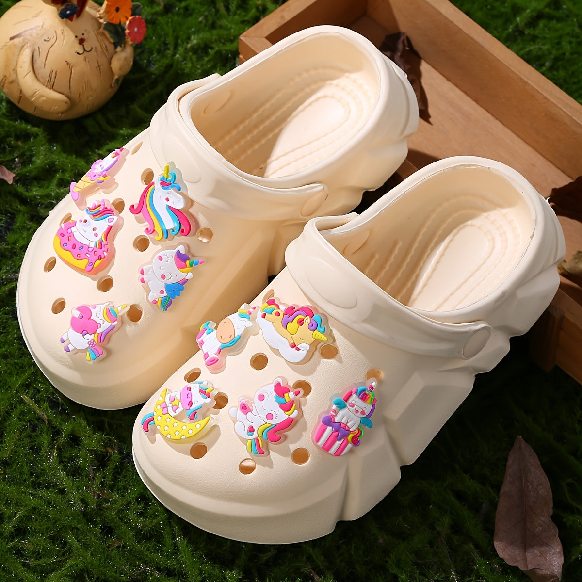 Children's Cartoon Clogs with Breathable EVA Sole and Insole All-Season Comfort for Ages 14 and Under