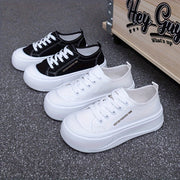 Ayollar uchun oq platformali tizzaga bog‘langan poyabzal, kundalik, qulay, sirpanishga qarshi