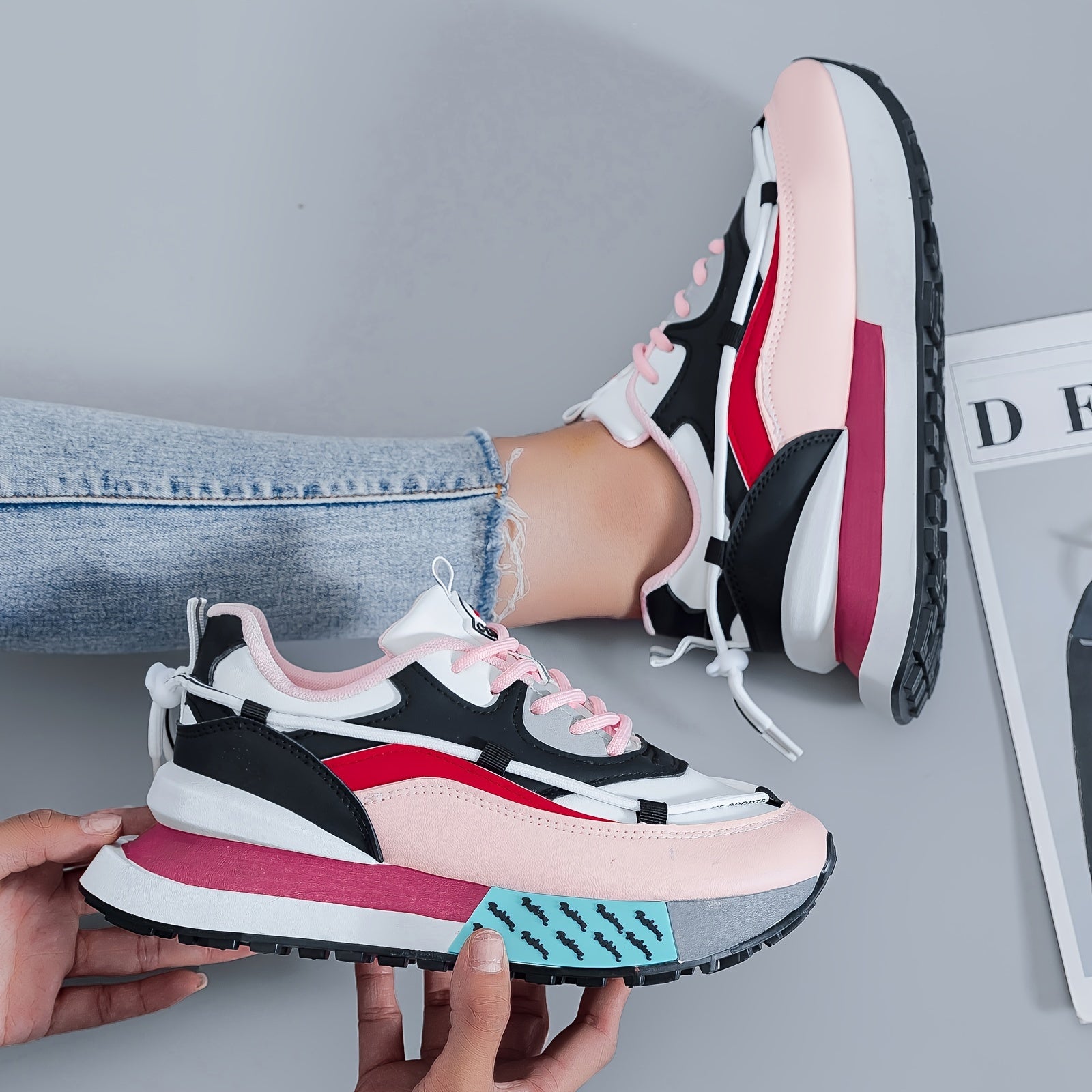 Women's Low-Top Lace-Up Casual Sneakers Breathable Fabric All-Season Comfort