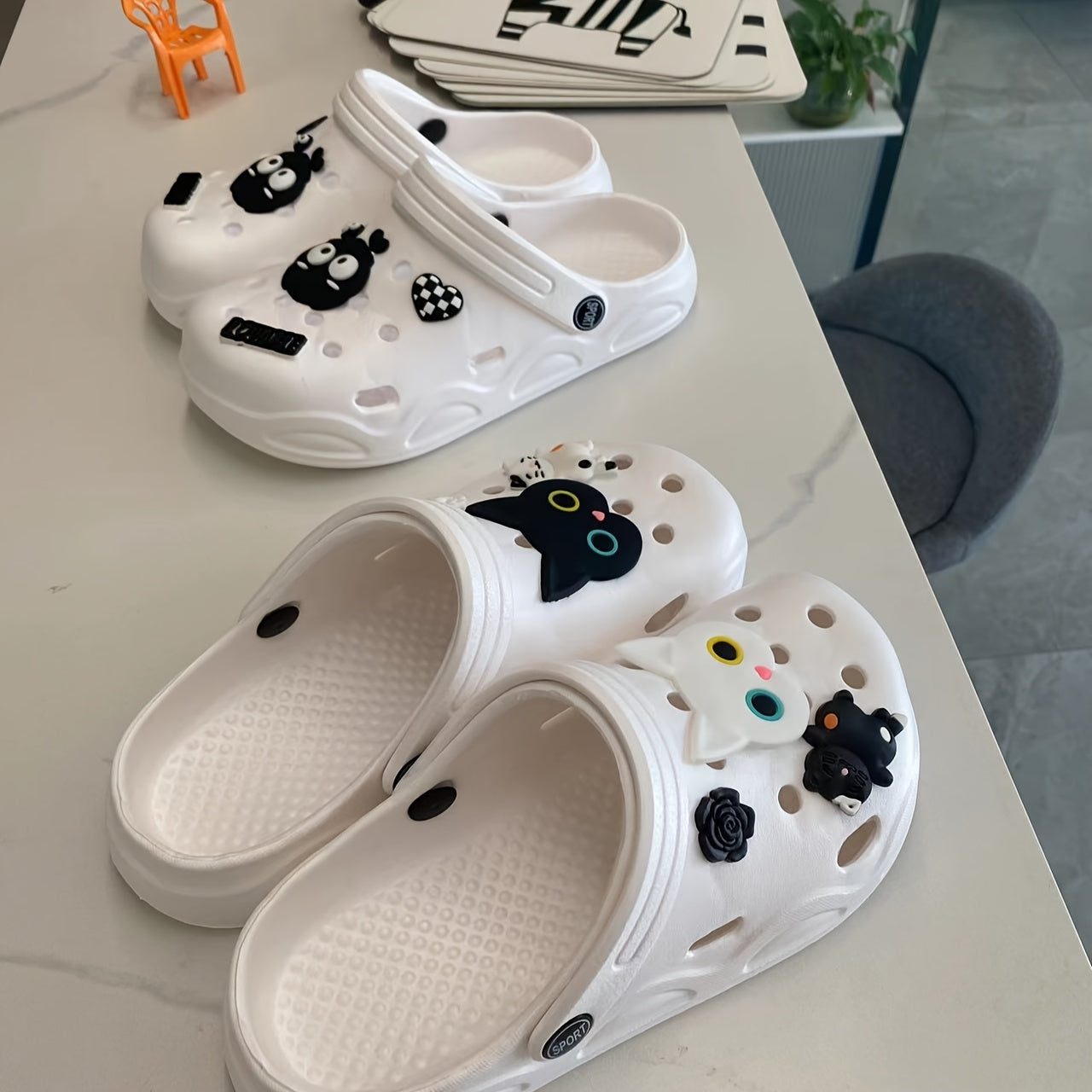 Women's EVA Beach Shoes with Cat Decorations Non-Slip Flat Sole Casual for Beach Garden Indoor