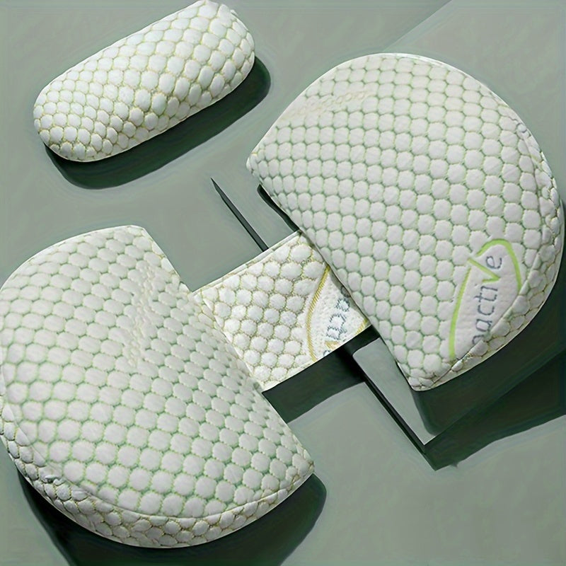 Gul naqshli U-shaklidagi homiladorlik yostiqchasi, yonma-yon yotish uchun qorinni qo'llab-quvvatlash va belni himoya qilish uchun mo'ljallangan