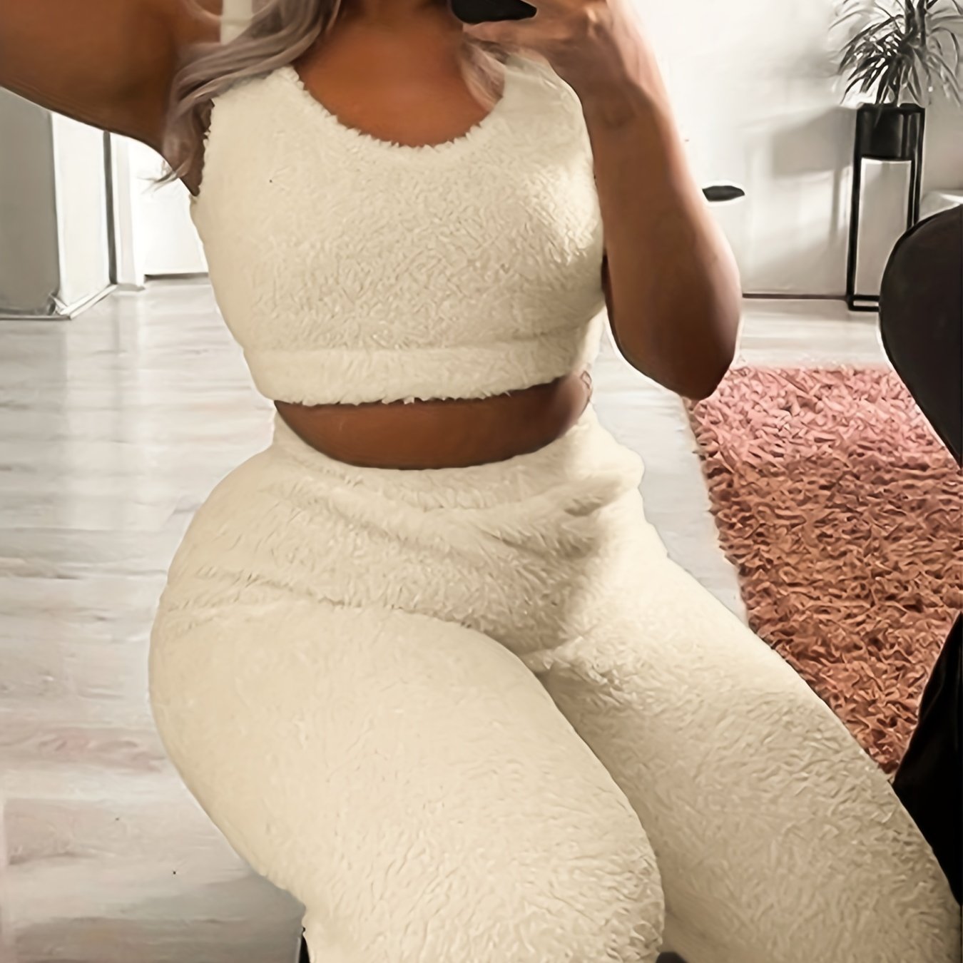 Conjunto de ropa de estar con felpa de poliéster para mujer con top de tirantes y pantalones con cintura elástica