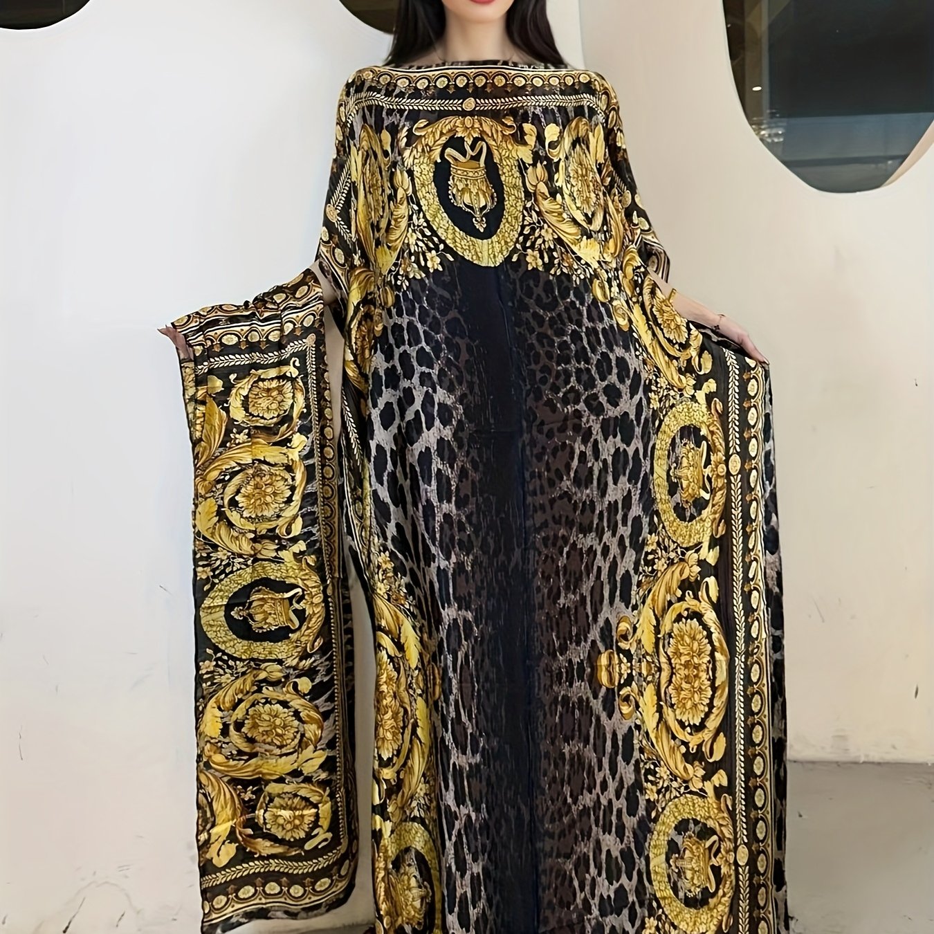 Women Floral Print Maxi Abaya with Batwing Sleeves Black and Gold