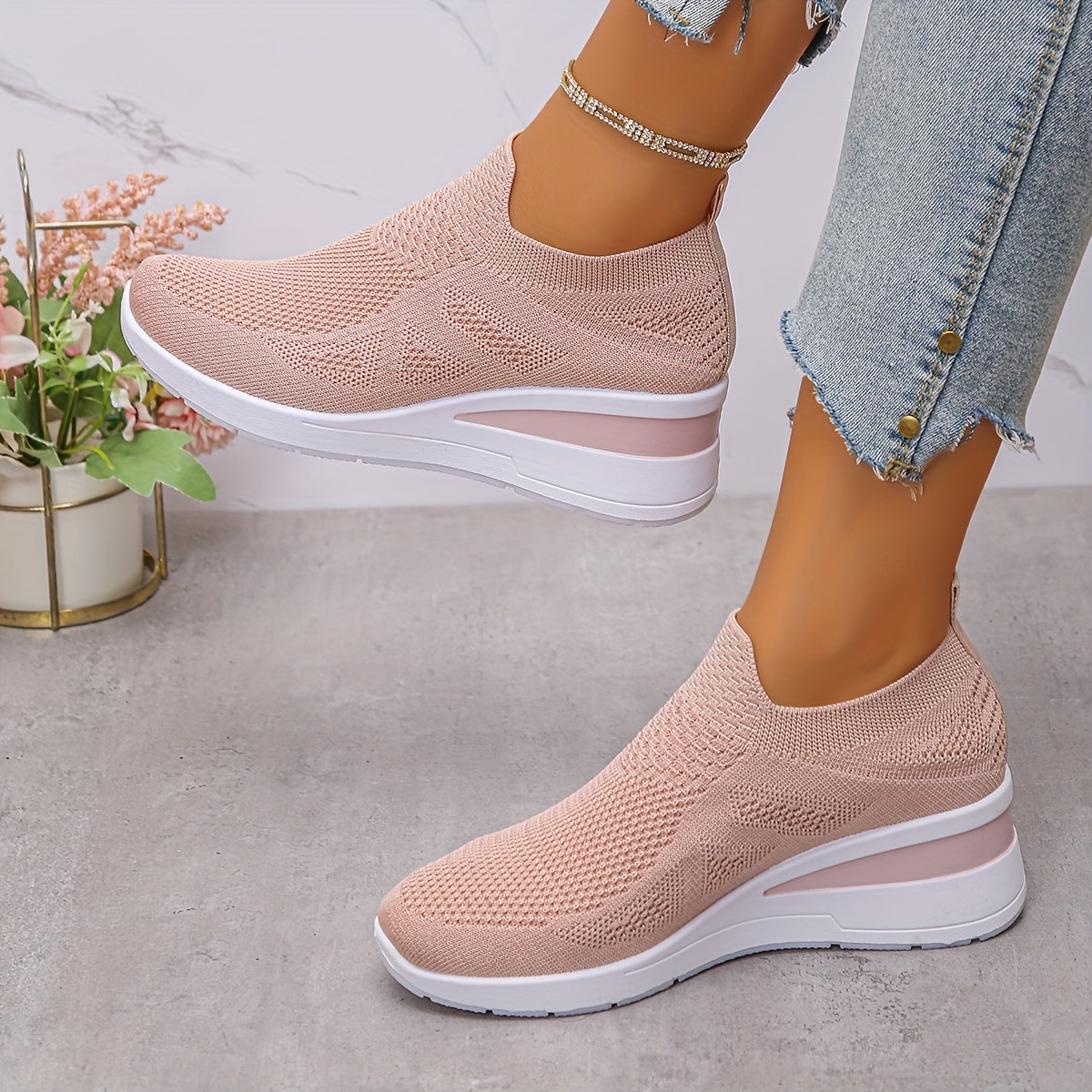 Women's Slip-On Sneakers Comfortable Stylish Casual All-Day Comfort
