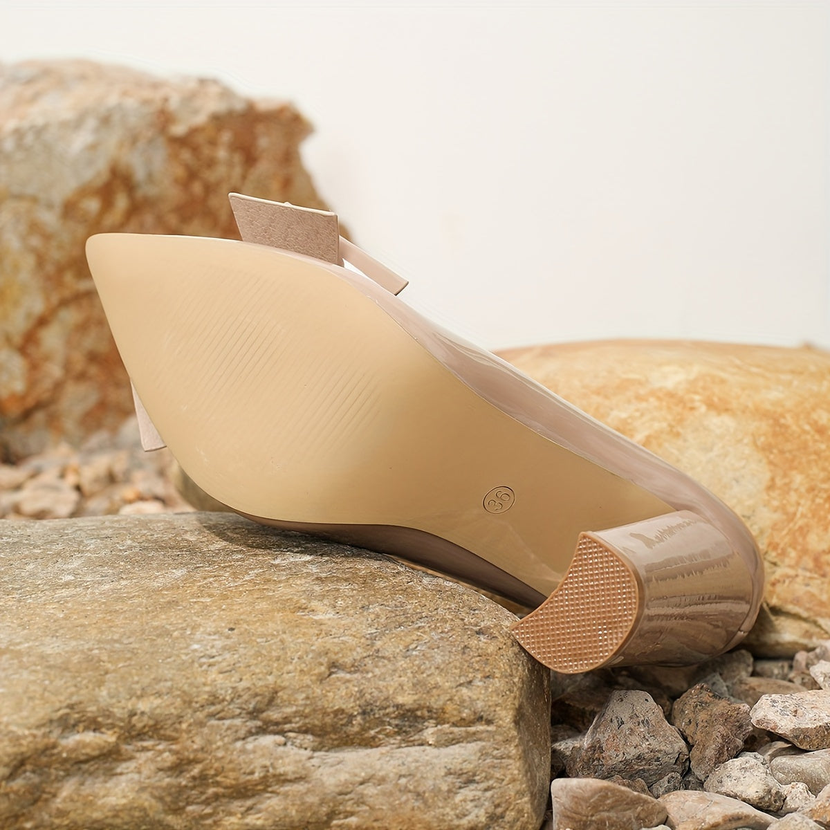 Women's Pointed Toe Bow Detail Chunky Block Heel Pumps Glossy Leather for Formal Events