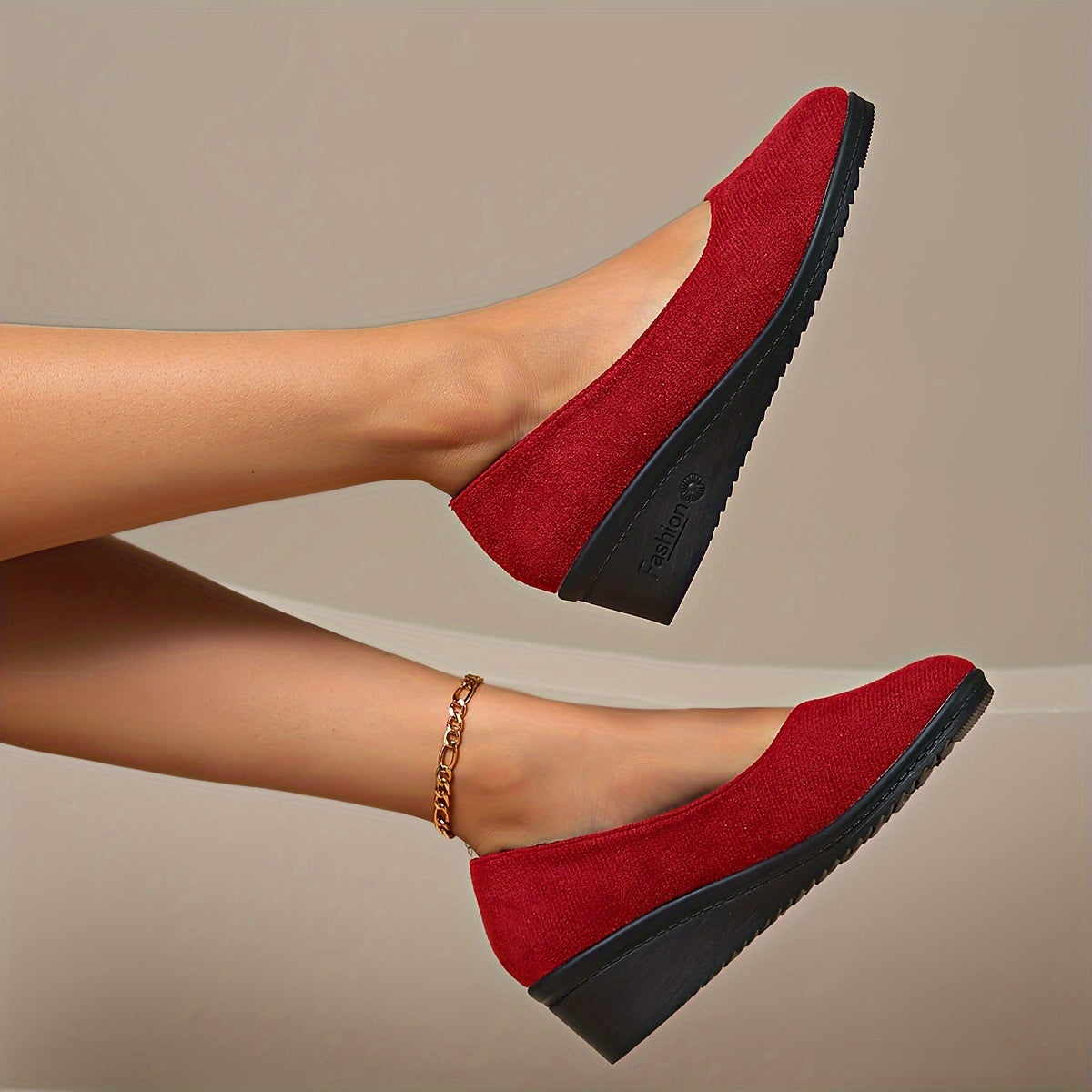 Women's Round Toe Chunky Heel Shoes Slip-On Comfortable Pumps