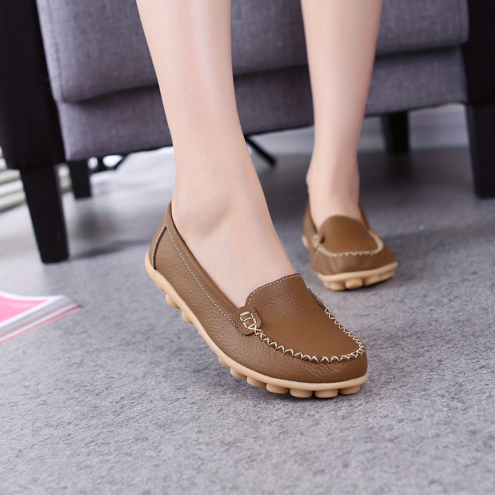 Women's Round Toe Loafers Slip-On Casual Shoes Lightweight Comfort
