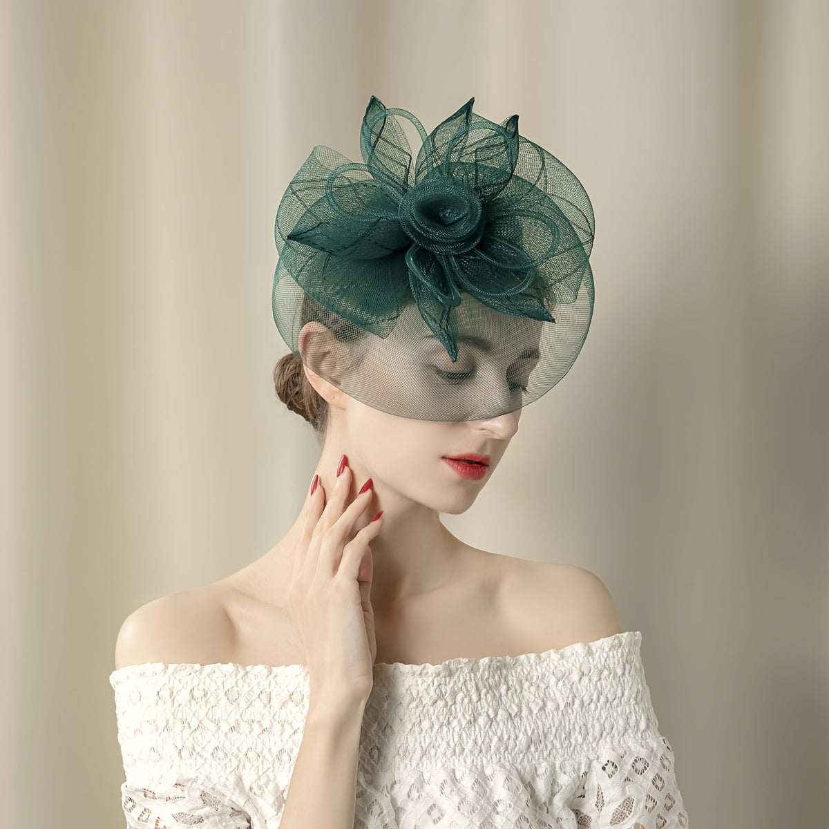 Women's Flower Mesh Feather Fascinator Headband for Weddings, Parties, and Horse Racing