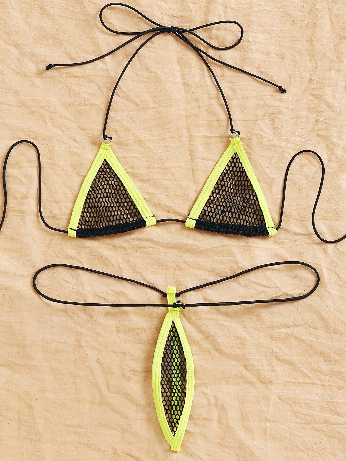 Women's Lingerie Set with Colorblock Design Triangle Bra and Thong