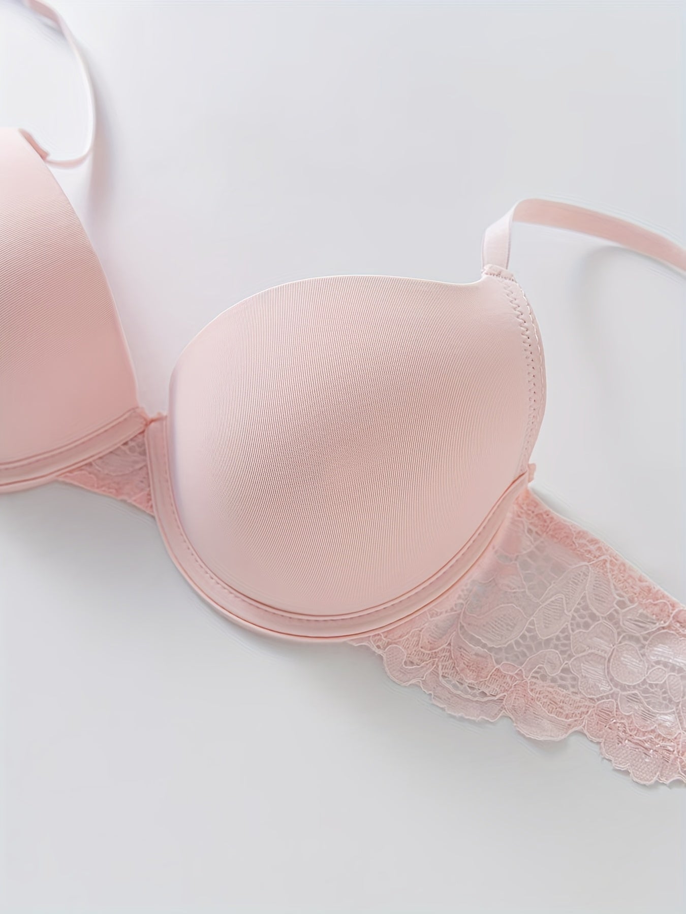 Потрясающий комплект бюстгальтера с пуш-ап и высоких трусиков для женщин с несъемными подушечками и открытыми плечами из дышащего нейлона
