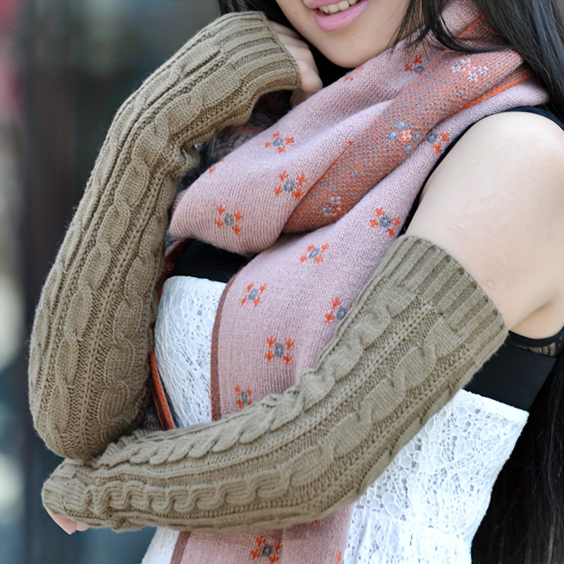 Ayollar uchun uzoq qoplangan, sovuq ob-havo uchun ochiq havoda qishda mo'ljallangan uzun to'qilgan barmoqsiz qo'lqoplar