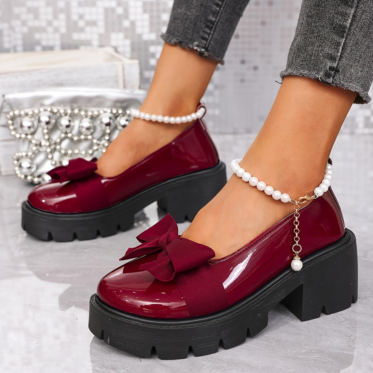 Women's Solid Color Loafers with Bowknot and Chunky Heels