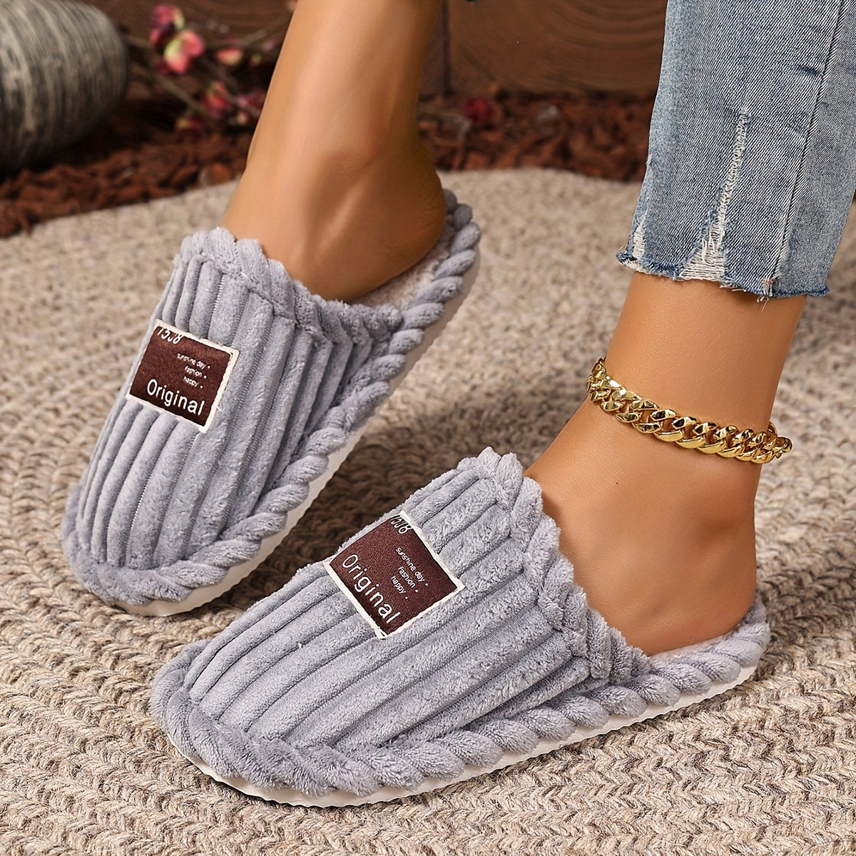 Uniseks korduroy paxta bilan qoplangan yopiladigan shippaklar, antiskid taglik bilan, ichki uy poyabzali uchun ayollar va erkaklar