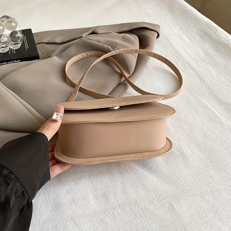 Мини-сумка-почтовик с регулируемым ремнем и квадратным отверстием